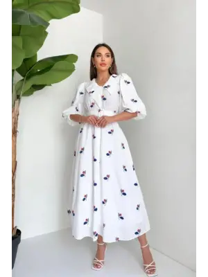 Kırmızı Yakası Çiçek Motifli Kemerli Elbise