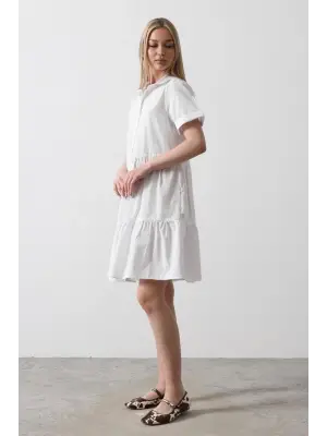 Kısa Kol Düğmeli Elbise - Beyaz