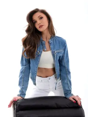 Omarı Yırtık Detaylı Mavi Kot Ceket
