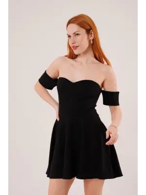 Omarı Şık Straplez Siyah Mini Elbise