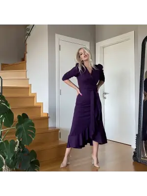 Krep Kumaş Kuşaklı Midi Boy Elbise