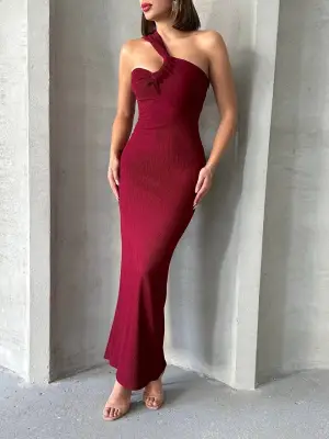 Şık Krinkıl Tek Omuz Elbise (Bordo)