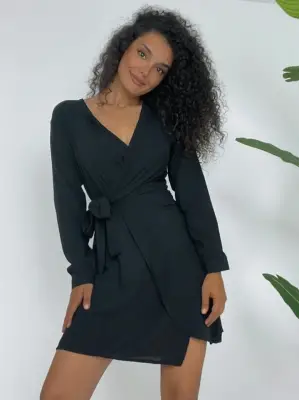 Kruvaze Yaka Bağlamalı Fırfırlı Ayrobin Elbise -Siyah