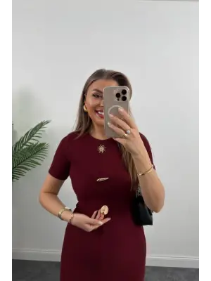 Omarı Rahat Hareket Özgürlüğü Sağlayan Kadın Kısa Kol Elbise