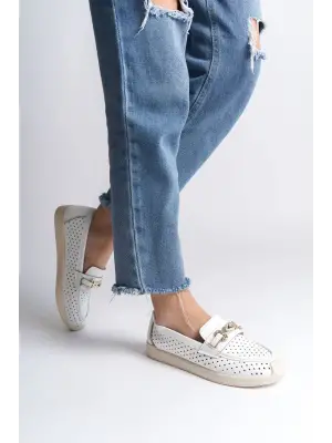 Beyaz Kalp Desenli Babet Ayakkabı Kadın Giyim