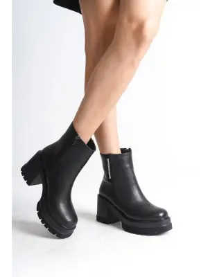 Yüksek Topuklu Siyah Bayan Bot