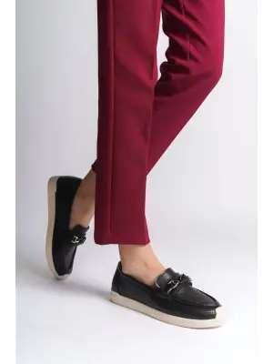 Çiçek Desenli Rahat Tabanlı Babet Ayakkabı - Siyah