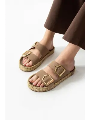 Omarı Şık ve Rahat Çift Tokalı Vizon Nubuk Terlik