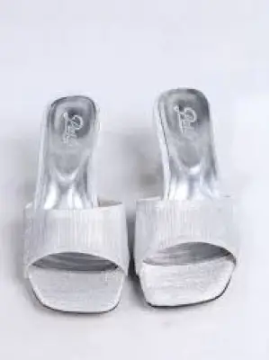 Gümüş Simli Topuklu Terlik Kadın Giyim