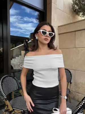 Madonna yaka sıfır kol bluz Gri