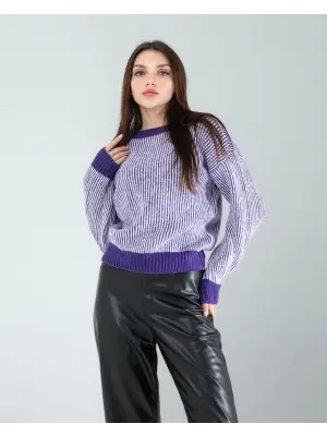 Omarı Mavi Çizgili Yakalı Triko Kazak