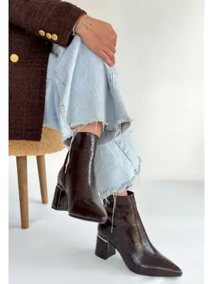 Meça Kahverengi Cilt Topuklu Bot