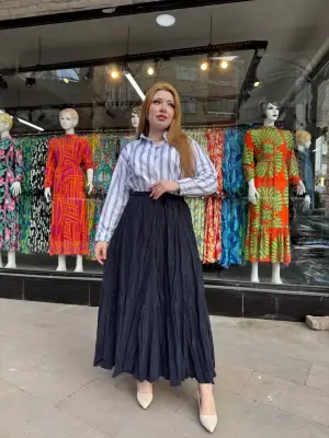 Omarı Deri Detaylı Siyah Kalem Etek