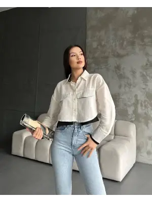 Omarı Şık ve Rahat Çift Renkli Kısa Gömlek