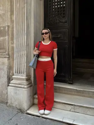 Omarı Kırmızı Crop Pantolon Biyeli Takım