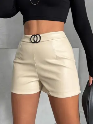 Omarı Deri Tokalı Şort Kaliteli ve Şık Model