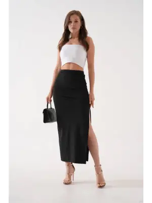 Omarı Siyah İnce Kumaş Uzun Etek - Yırtmaç Detaylı Moda Parçası