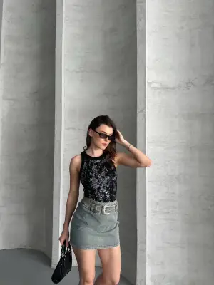 Omarı Zarif Altın Varaklı Bluz