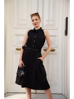 Omarı Şık Siyah Kemer Detaylı Elbise