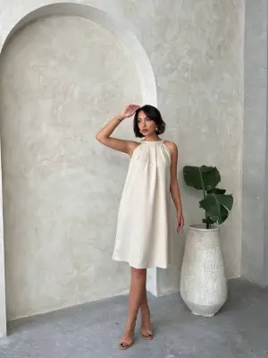 Omarı Doğal ve Rahat Salaş Keten Elbise