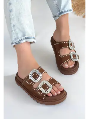 Omarı Nubuk Taşlı Terlik - Yazın Rüya Gibi Rahatlık!