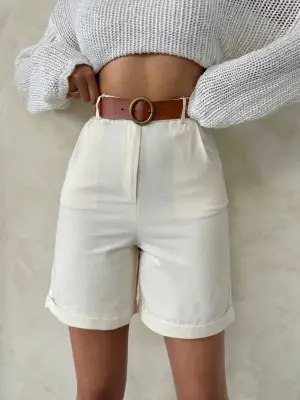 Omarı Rahat Kesimiyle Yazın Vazgeçilmezi Gabardin Şort