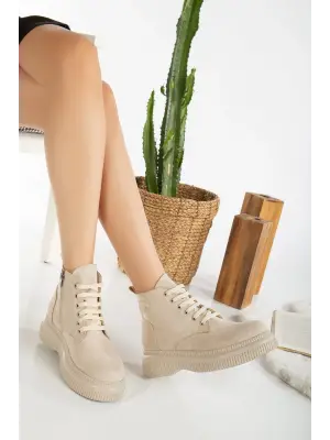 Omarı Şık Bej Süet Bağcıklı Bot