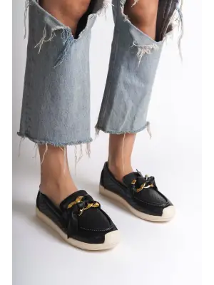 Omarı Rahat Tabanlı Siyah Kalp Desenli Bayan Babet Ayakkabı