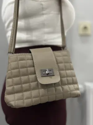 Omarı Vizon Cilt Kapitone Çanta - Şık ve Fonksiyonel Tasarım