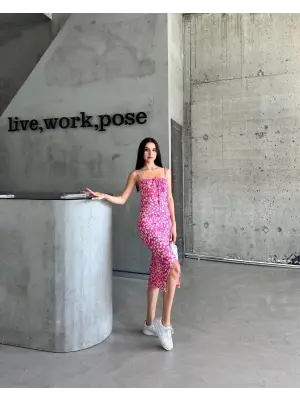 Omarı Desenli Askılı Elbise