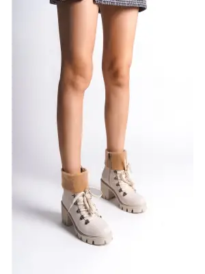 Omarı Rengarenk Kürk Detaylı Çizme Bot