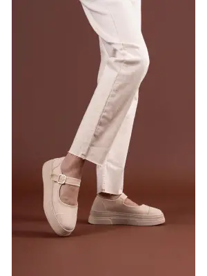 Omarı Rahat ve Şık Bej Keten Spor Ayakkabı