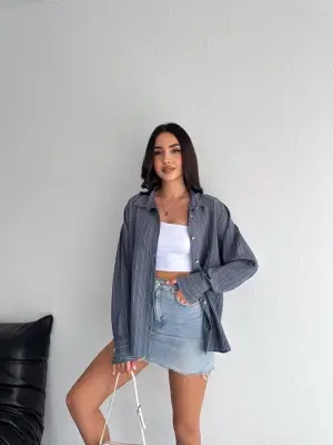 Omarı Rahat ve Tarz Çizgili Oversize Gömlek