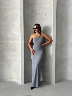 Omarı Şık Pliseli Tek Omuz Elbise