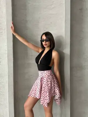 Omarı Şık Puantiyeli Etek