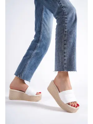 Omarı Rahat Dolgu Topuklu Bayan Terlik - Tabaan Örgülü