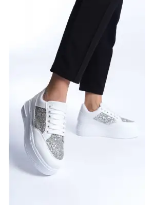 Omarı Rahat Tabanlı Simli Beyaz Bayan Spor Ayakkabı