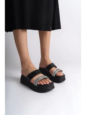 Omarı Şık ve Rahat Siyah Düz Topuklu Taşlı Bayan Terlik