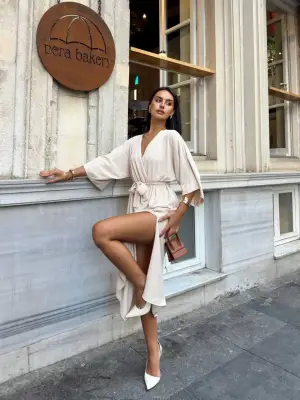 Omarı Elegan Siyah Midi Elbise