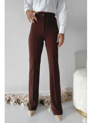 Omarı Rahat Kesimiyle Dikkat Çeken Krep Pantolon