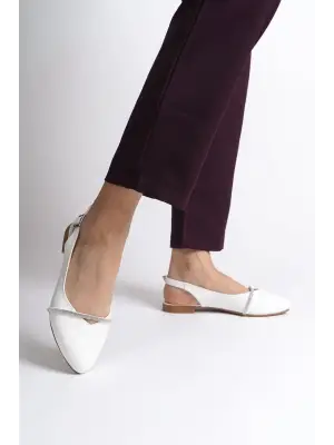 Omarı Rahat Tabaan Taş Detaylı Bayan Babet Ayakkabı - Beyaz