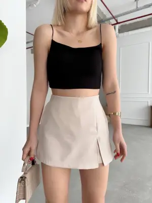 Omarı Rahat ve Şık Şort Etek