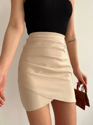 Omarı Asimetrik Drapeli Bej Etek - Etkileyici Tasarım