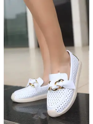 Omarı Beyaz Cilt Babet Ayakkabı - Hafif ve Rahat Tasarım