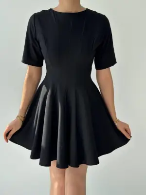 Omarı Kadife Pliseli Mini Elbise