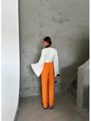 Omarı Yenilikçi Orange Bel Detaylı Pantolon