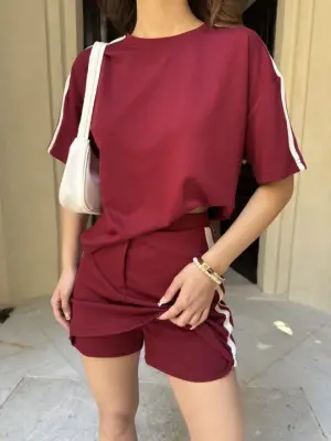 Omarı Yumuşak Dokulu Kumaş Bisiklet Yaka Takım - Bordo Etek Şortlu