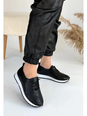 Modern Siyah Cilt Bağcıklı Spor Ayakkabı