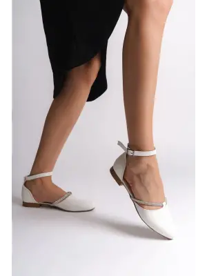 Zarif Tokalı Bayan Babet Ayakkabı