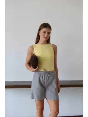 Gri Müslin Kumaş Şort Kadın Giyim